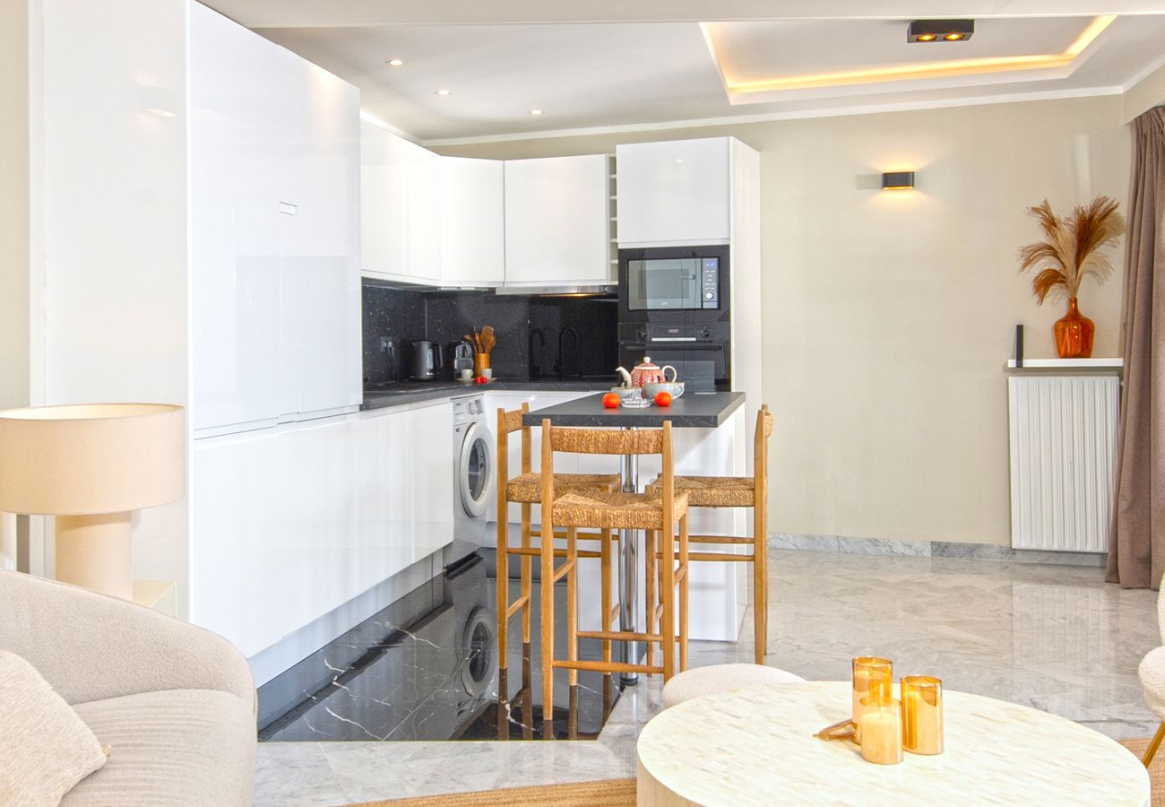 Appartement à Menton - 64-"Vue Mer Unique" Appartement Luxueux,