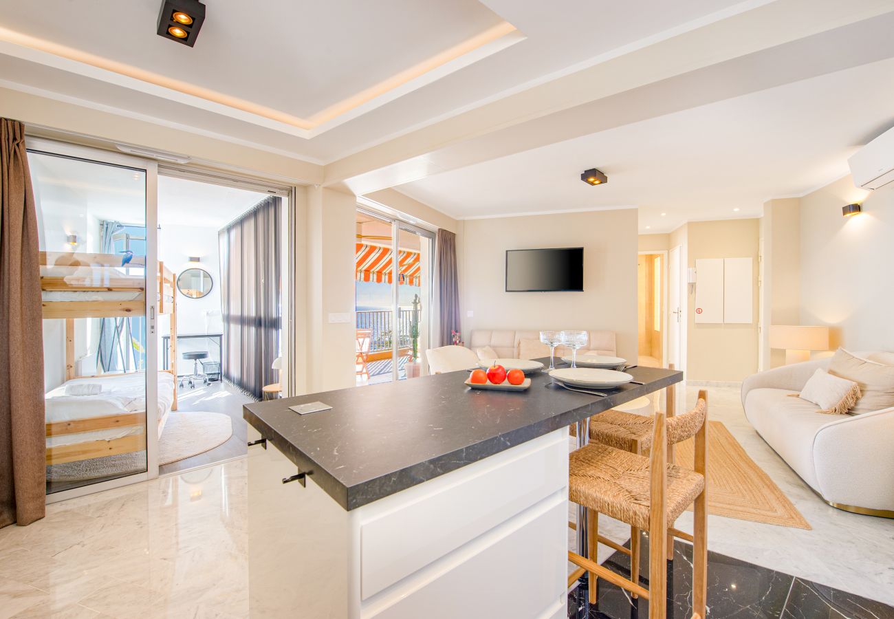 Appartement à Menton - 64-"Vue Mer Unique" Appartement Luxueux,