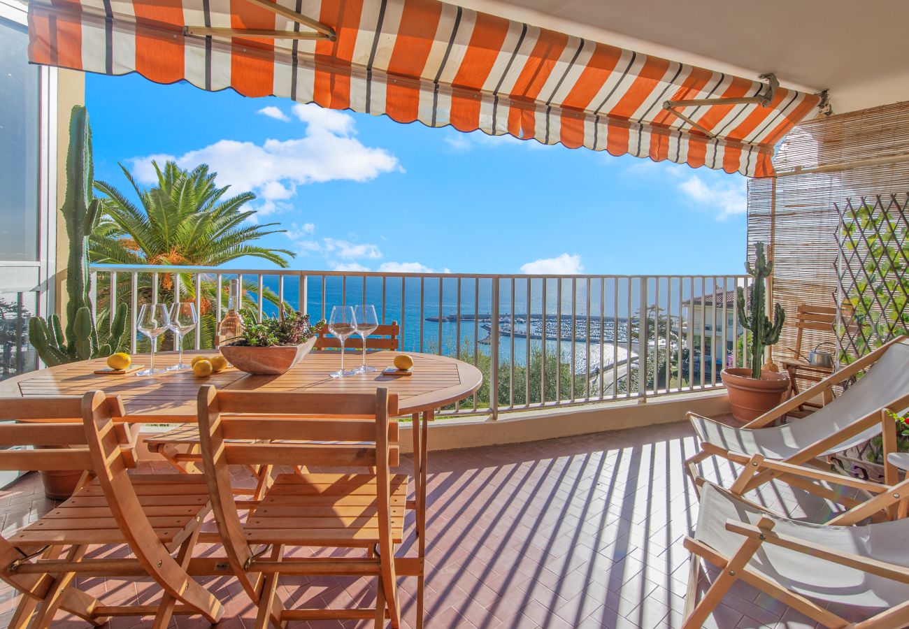 Appartement à Menton - 64-"Vue Mer Unique" Appartement Luxueux,