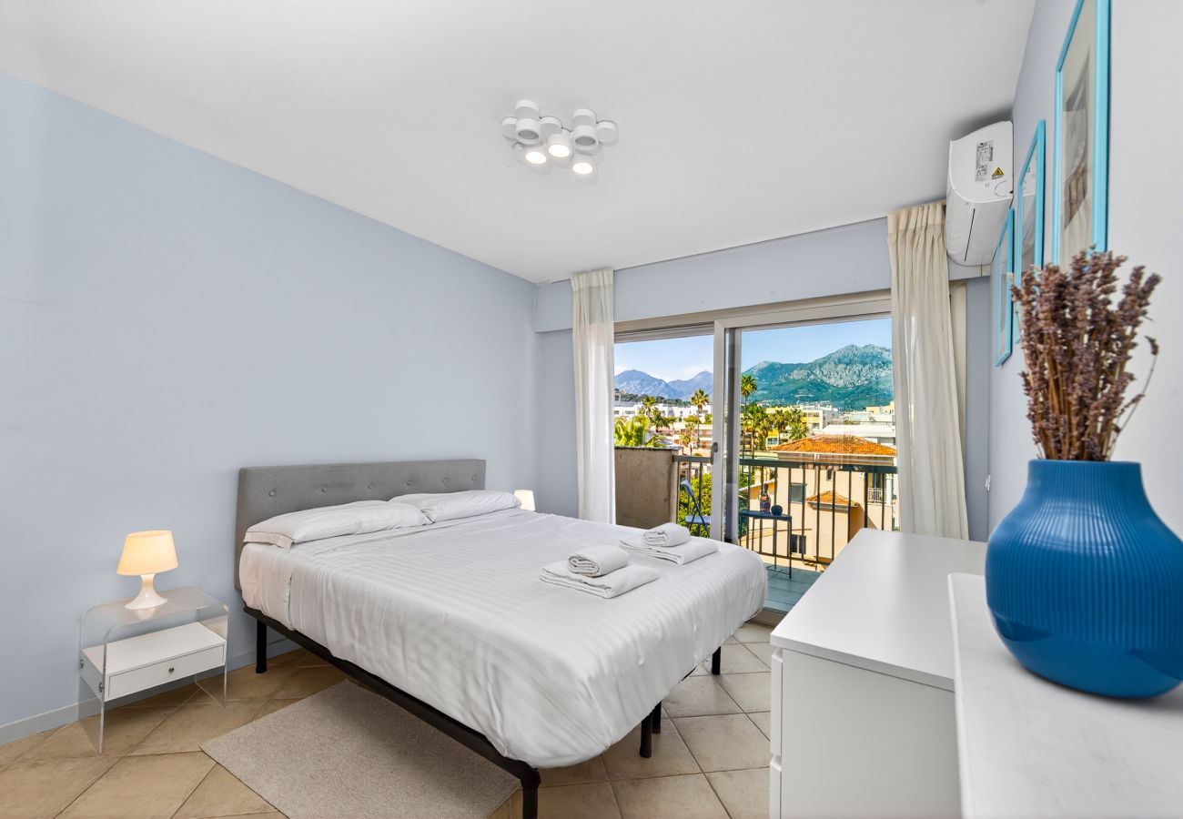 Appartement à Roquebrune-Cap-Martin - 50- "Splendide vue" Front de Mer, Terras