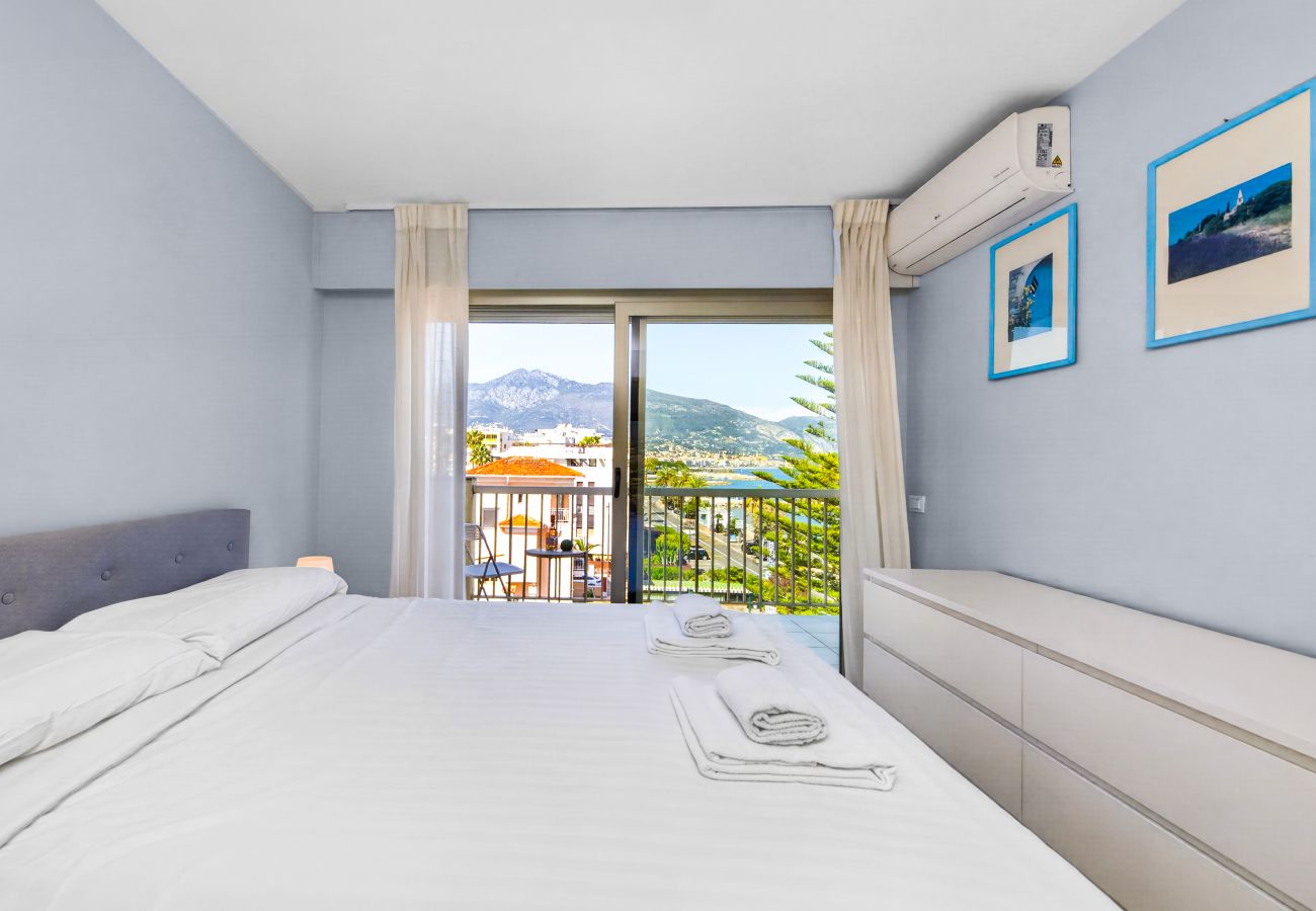Appartement à Roquebrune-Cap-Martin - 50- "Splendide vue" Front de Mer, Terras