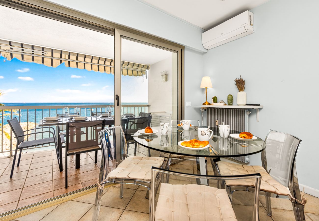 Appartement à Roquebrune-Cap-Martin - 50- "Splendide vue" Front de Mer, Terras
