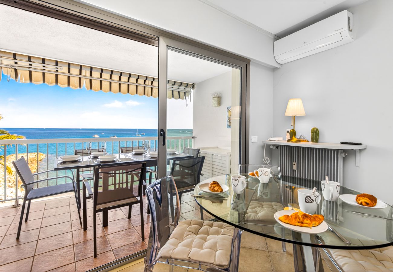 Appartement à Roquebrune-Cap-Martin - 50- "Splendide vue" Front de Mer, Terras