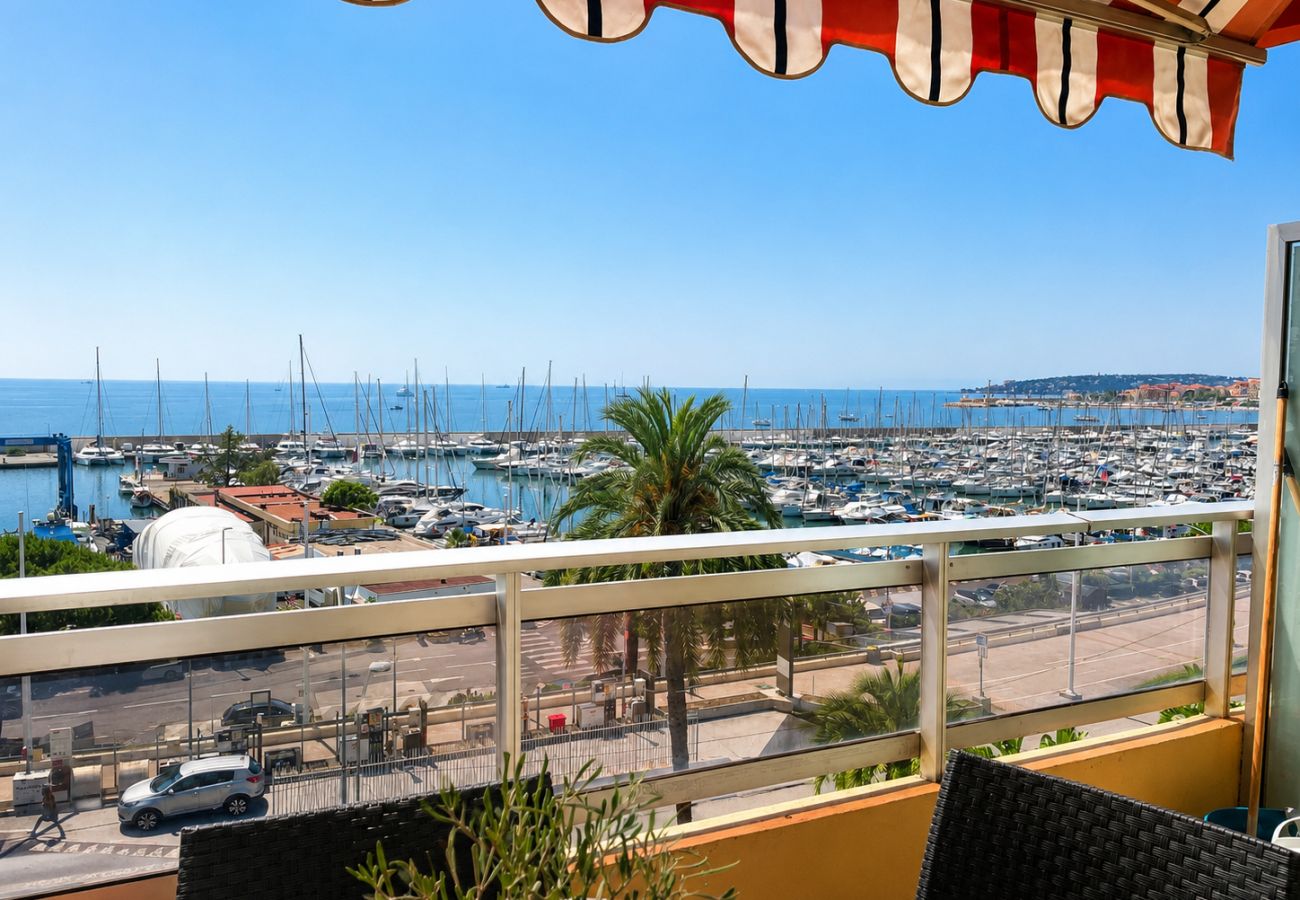 Studio à Menton - 77-Le diplomat, vue mer, cosy