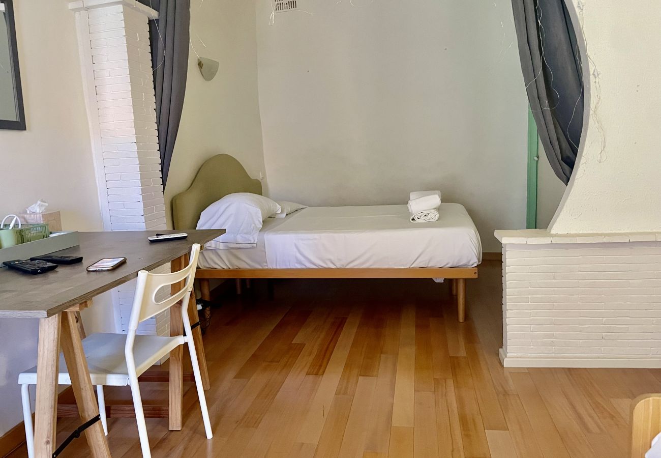 Studio à Menton - 5- 68 rue longue (vieille ville)