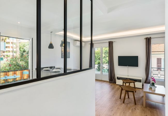 Appartement à Roquebrune-Cap-Martin - 31-"Les Orchidées" Cosy et rénové, Proch Appartement à Roquebrune-Cap-Martin - 31-"Les Orchidées" Cosy et rénové, Proch