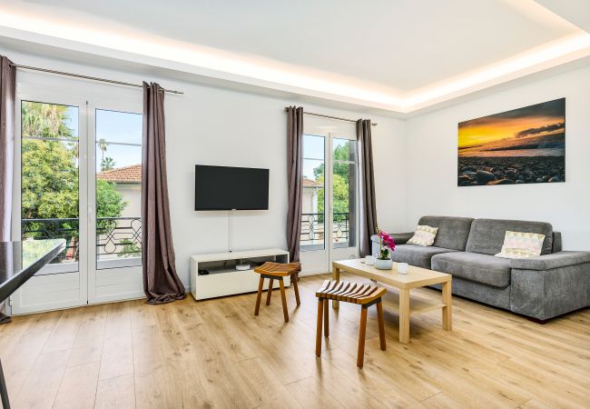 Appartement à Roquebrune-Cap-Martin - 31-"Les Orchidées" Cosy et rénové, Proch Appartement à Roquebrune-Cap-Martin - 31-"Les Orchidées" Cosy et rénové, Proch