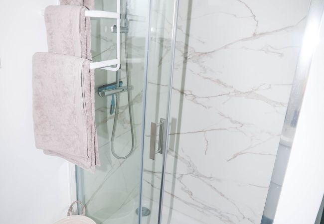 Appartement à Roquebrune-Cap-Martin - 68- Magnifique 3 pièces climatisé proche Monaco Appartement à Roquebrune-Cap-Martin - 68- Magnifique 3 pièces climatisé proche Monaco