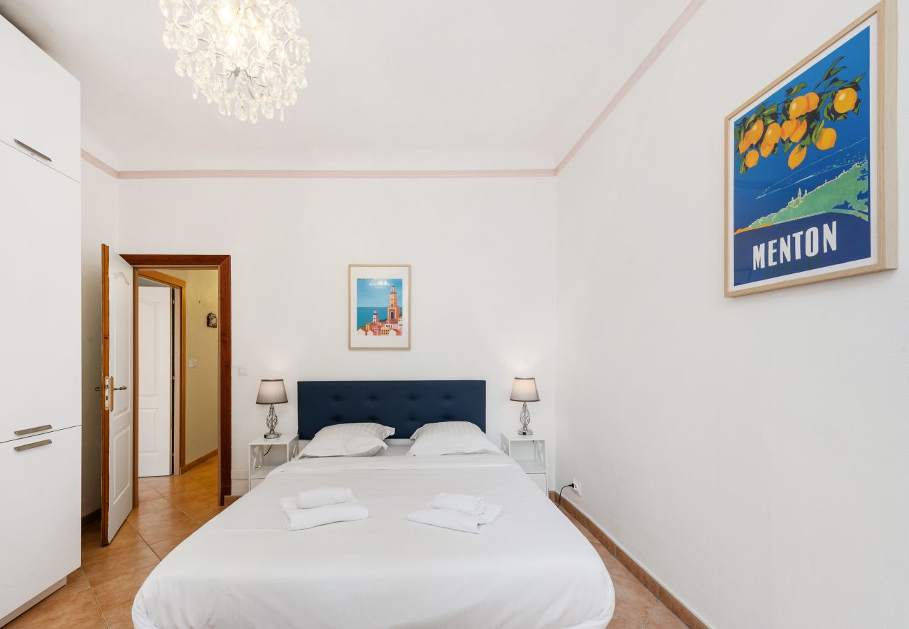 Appartement à Menton - 79-Place du cap