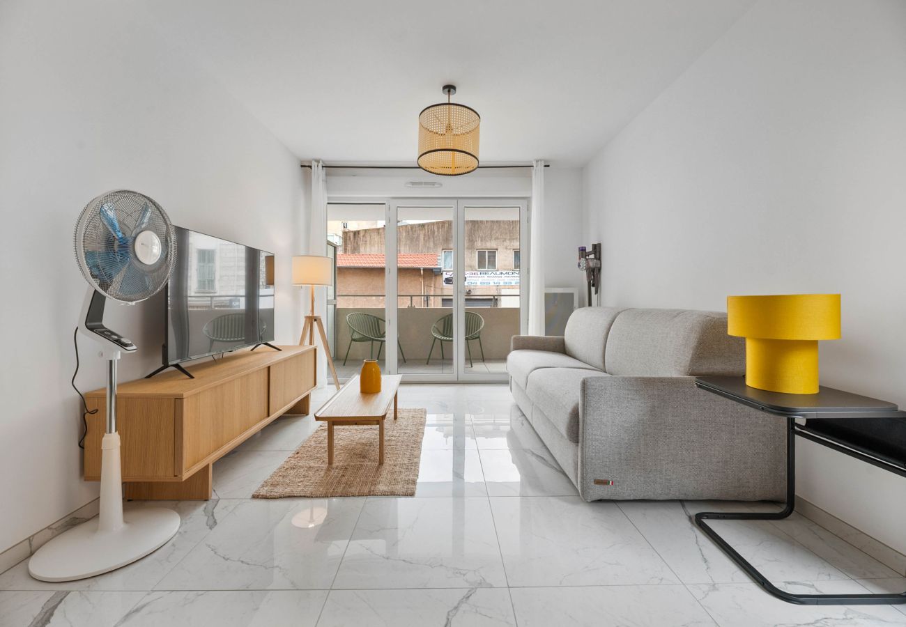 Appartement à Nice - 93-Beaumont Nice