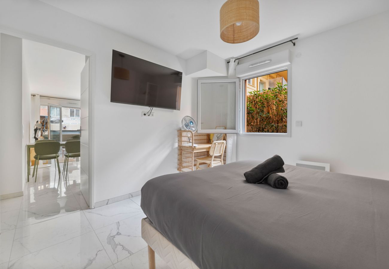 Appartement à Nice - 93-Beaumont Nice