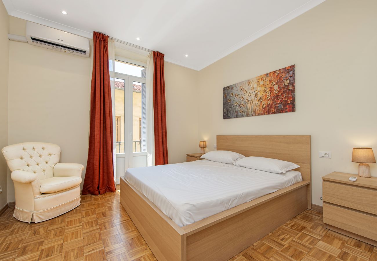 Appartement à Menton - 23-Henry Benett