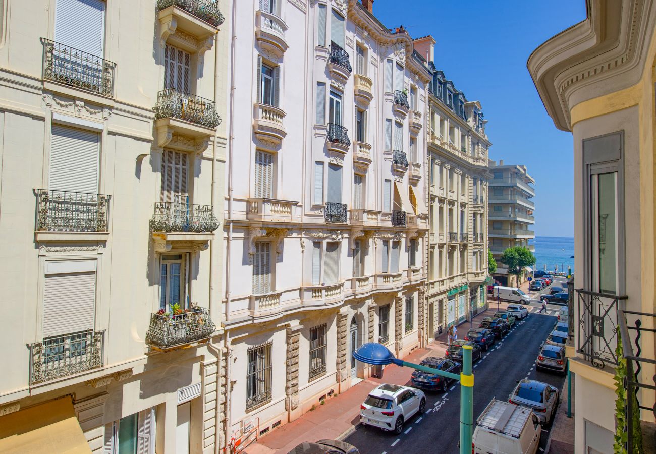 Appartement à Menton - 23-Henry Benett