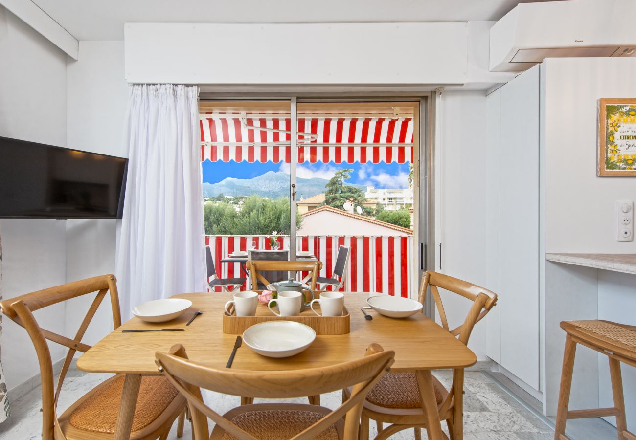 Appartement à Roquebrune-Cap-Martin - 58 - Jardin bord du mer Appartement à Roquebrune-Cap-Martin - 58 - Jardin bord du mer