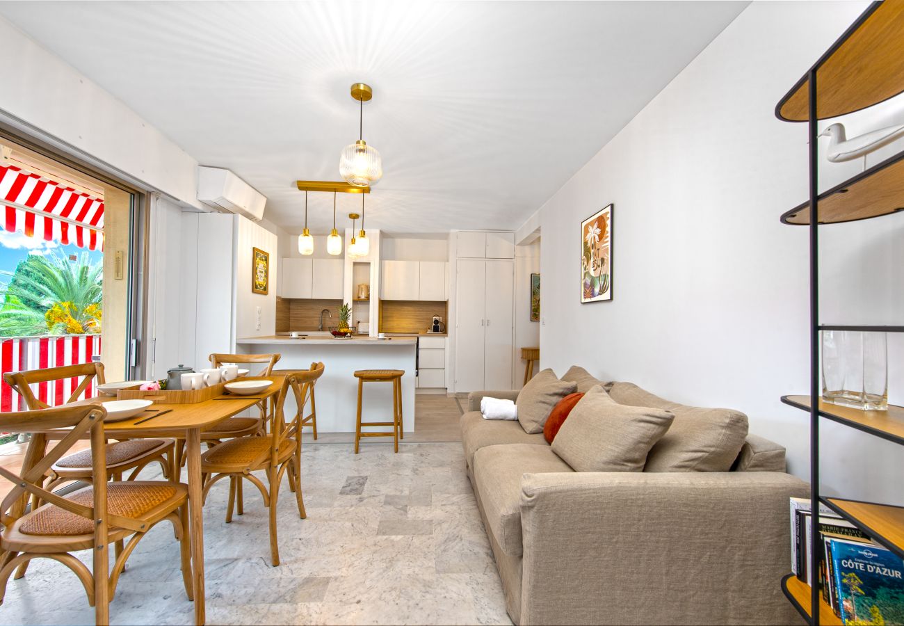 Appartement à Roquebrune-Cap-Martin - 58 - Jardin bord du mer Appartement à Roquebrune-Cap-Martin - 58 - Jardin bord du mer