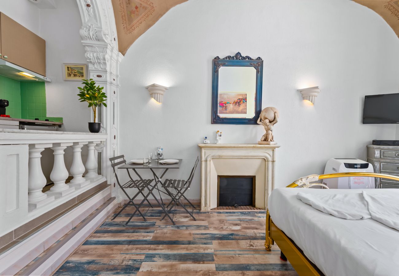 Studio à Menton - 120-Rue des logettes