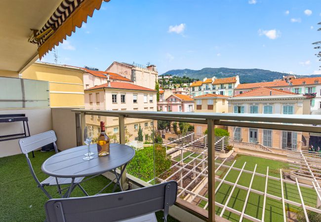  à Menton - 117 - boyer