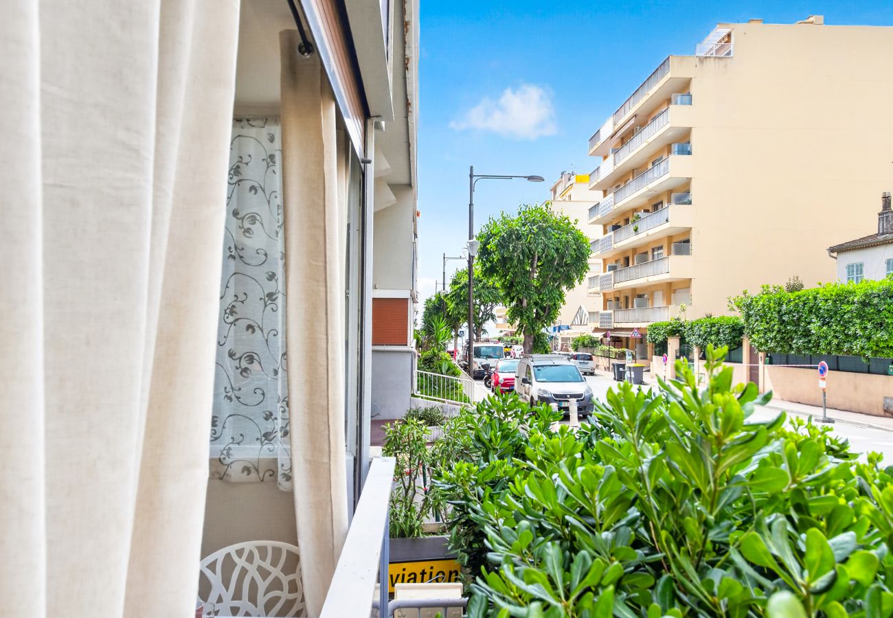 Appartement à Roquebrune-Cap-Martin - 131- montleon