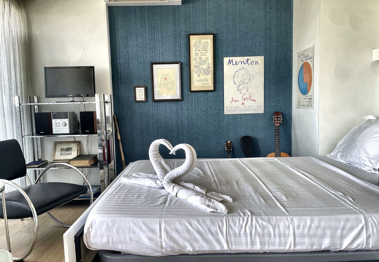Studio à Menton - 96-Le roca mare